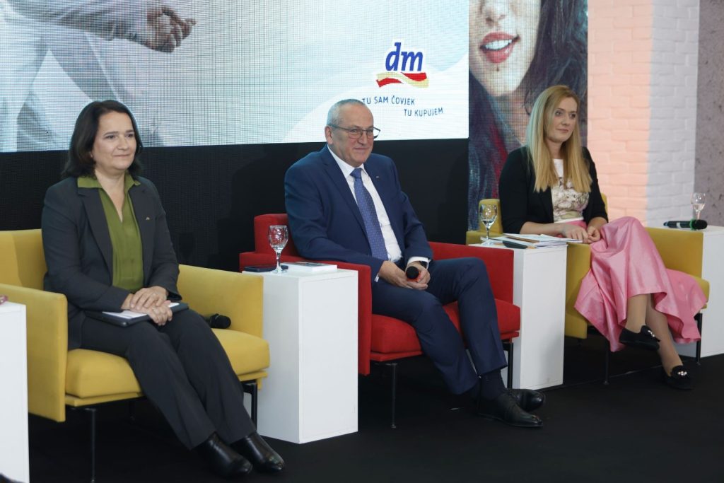 Uspješna poslovna godina za dm BiH: Ostvaren promet od 489,3 miliona KM